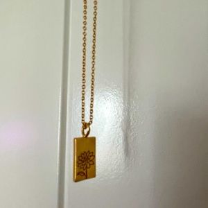 Cute flower necklace